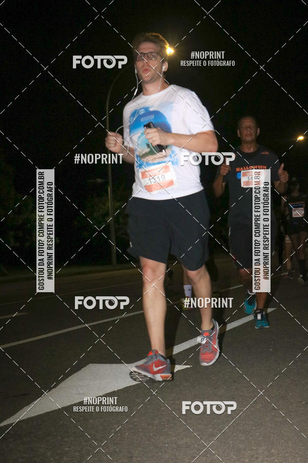 Buy your photos of the eventHalloween Run on Fotop