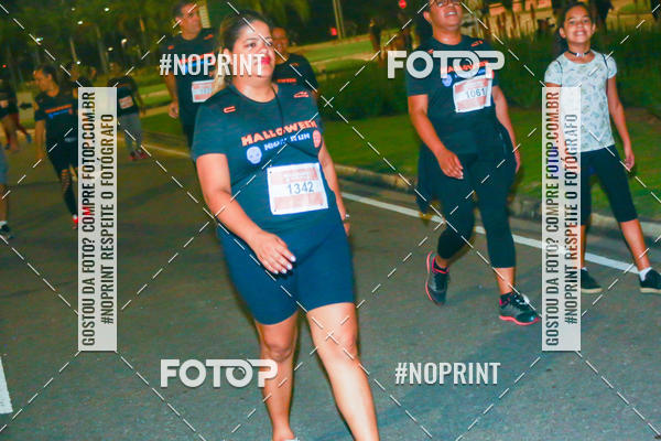 Buy your photos of the eventHalloween Run on Fotop