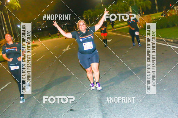 Buy your photos of the eventHalloween Run on Fotop