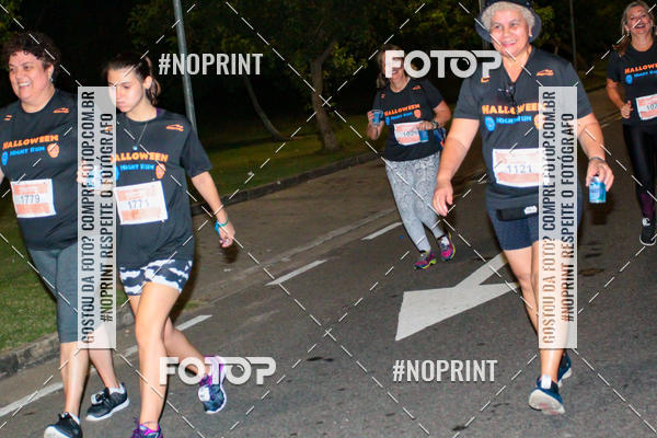 Buy your photos of the eventHalloween Run on Fotop