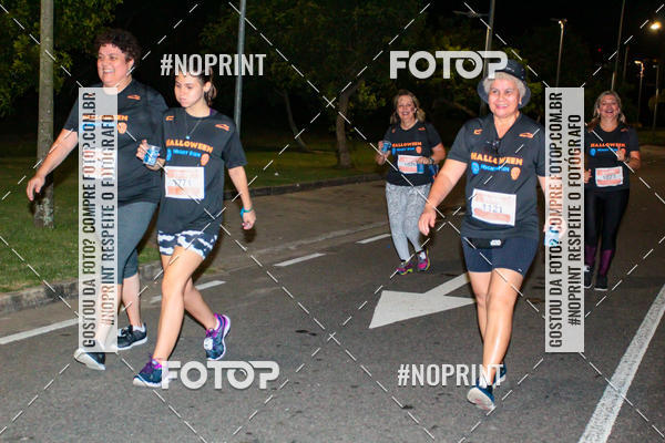 Buy your photos of the eventHalloween Run on Fotop