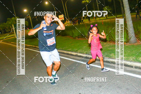 Buy your photos of the eventHalloween Run on Fotop