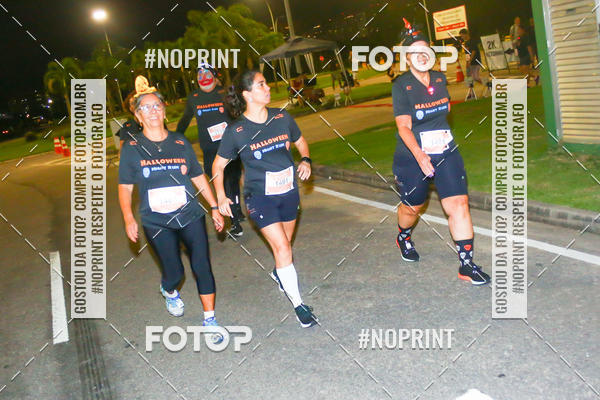 Buy your photos of the eventHalloween Run on Fotop