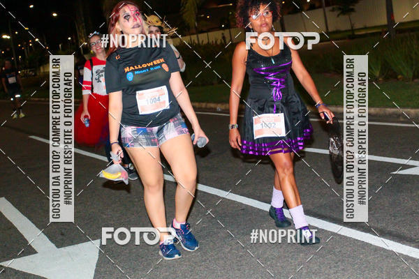 Buy your photos of the eventHalloween Run on Fotop