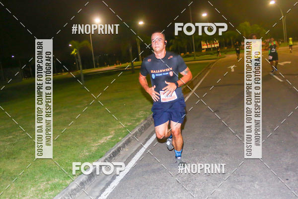 Buy your photos of the eventHalloween Run on Fotop