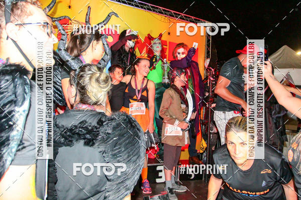 Buy your photos of the eventHalloween Run on Fotop