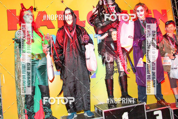Buy your photos of the eventHalloween Run on Fotop