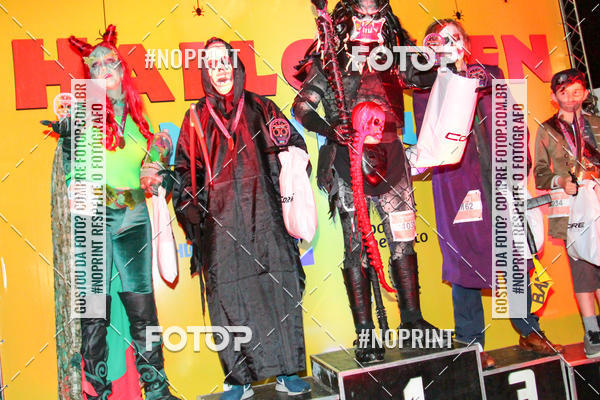 Buy your photos of the eventHalloween Run on Fotop