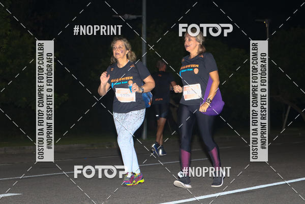 Buy your photos of the eventHalloween Run on Fotop