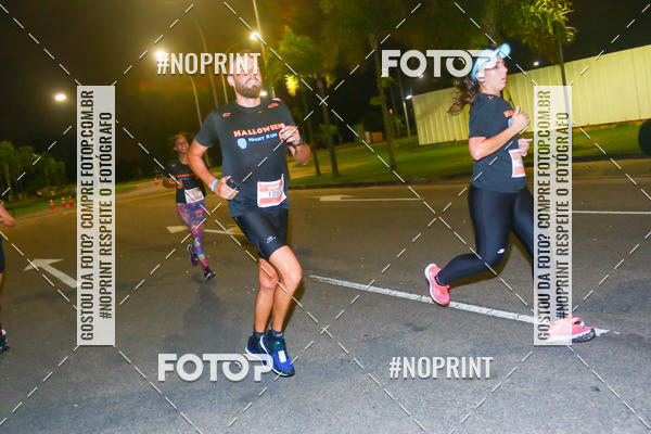 Buy your photos of the eventHalloween Run on Fotop
