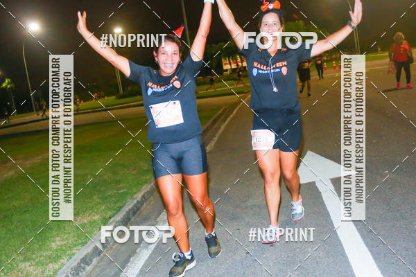Buy your photos of the eventHalloween Run on Fotop