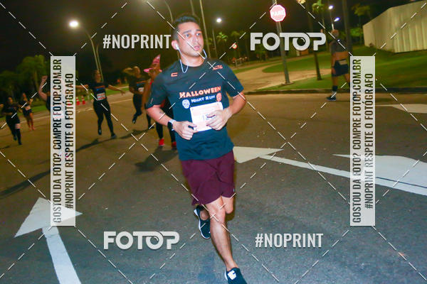 Buy your photos of the eventHalloween Run on Fotop