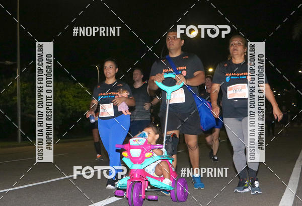 Buy your photos of the eventHalloween Run on Fotop