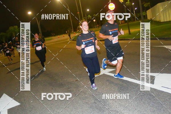 Buy your photos of the eventHalloween Run on Fotop