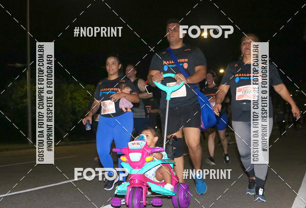 Buy your photos of the eventHalloween Run on Fotop