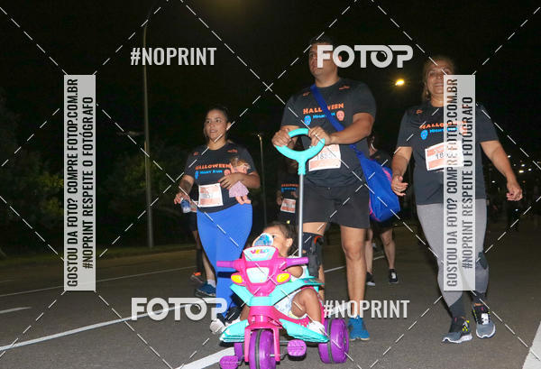 Buy your photos of the eventHalloween Run on Fotop