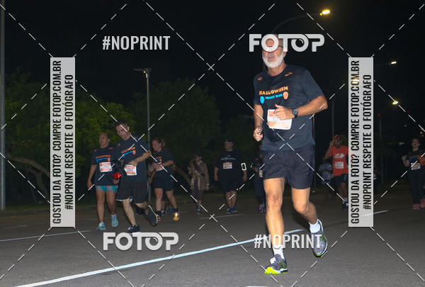 Buy your photos of the eventHalloween Run on Fotop