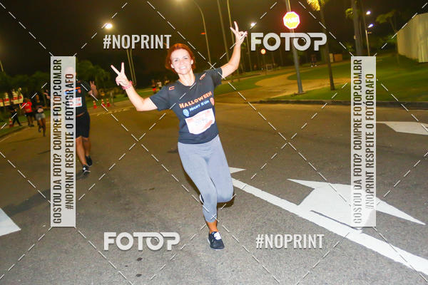 Buy your photos of the eventHalloween Run on Fotop