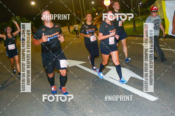 Buy your photos of the eventHalloween Run on Fotop