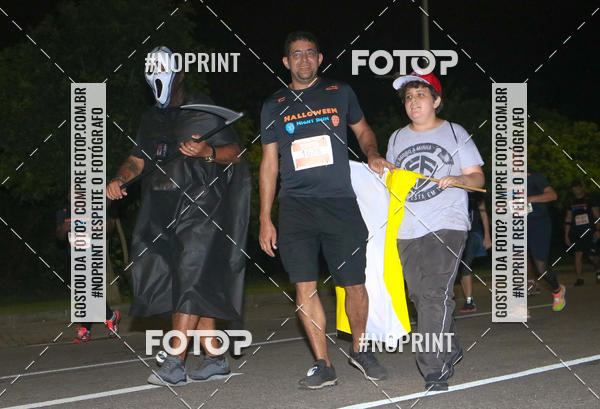 Buy your photos of the eventHalloween Run on Fotop