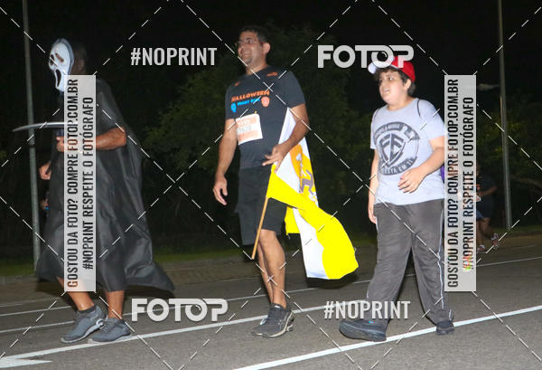 Buy your photos of the eventHalloween Run on Fotop