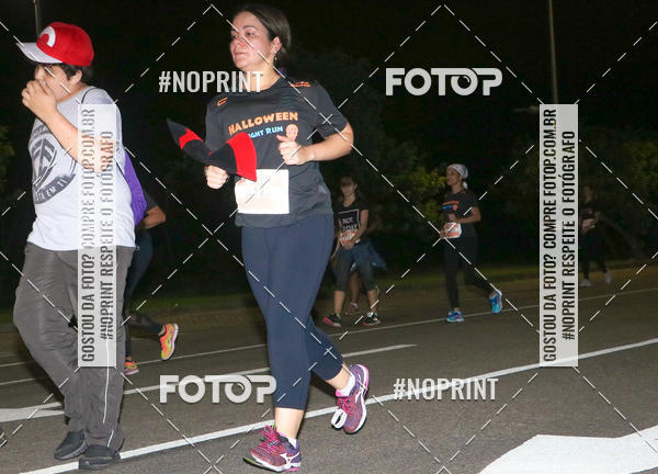 Buy your photos of the eventHalloween Run on Fotop