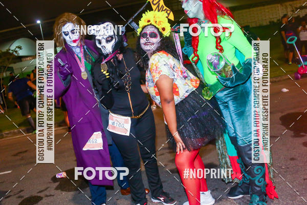 Buy your photos of the eventHalloween Run on Fotop