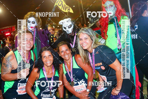 Buy your photos of the eventHalloween Run on Fotop