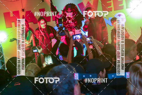 Buy your photos of the eventHalloween Run on Fotop