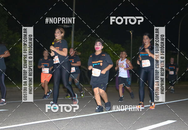Buy your photos of the eventHalloween Run on Fotop