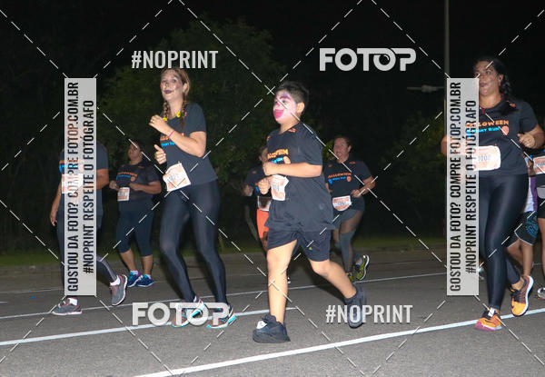 Buy your photos of the eventHalloween Run on Fotop