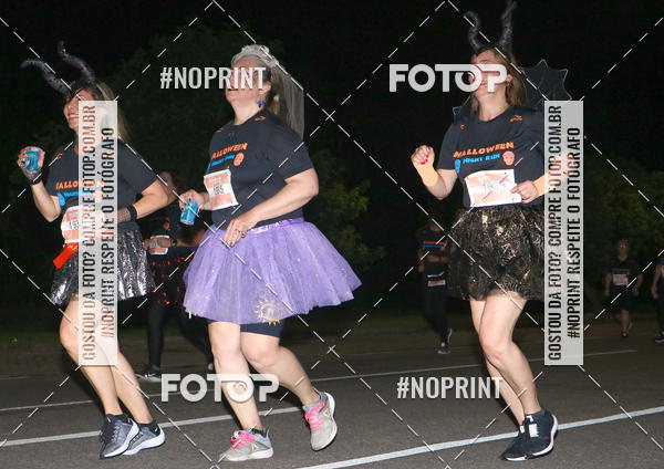 Buy your photos of the eventHalloween Run on Fotop