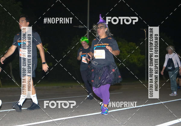 Buy your photos of the eventHalloween Run on Fotop
