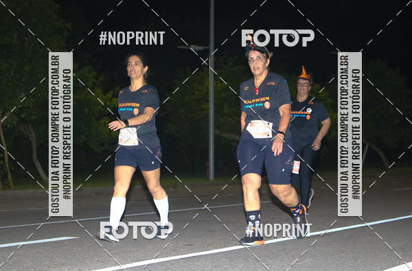 Buy your photos of the eventHalloween Run on Fotop