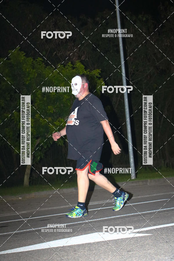 Buy your photos of the eventHalloween Run on Fotop