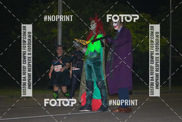Buy your photos of the eventHalloween Run on Fotop
