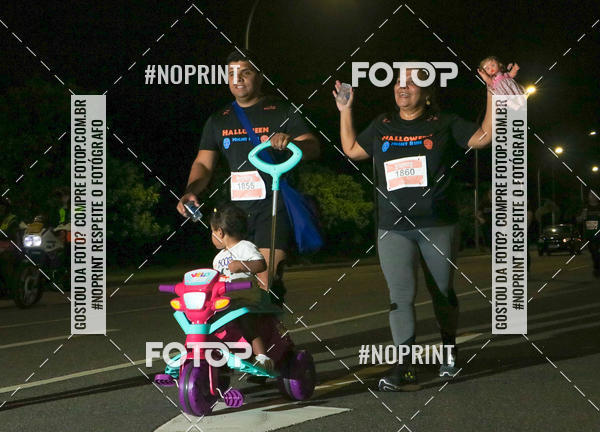 Buy your photos of the eventHalloween Run on Fotop