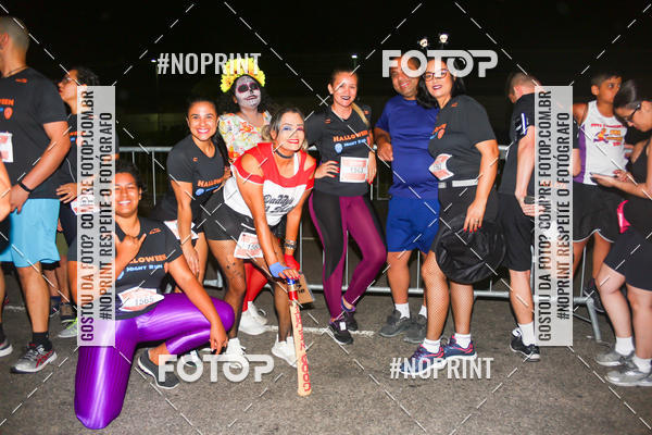 Buy your photos of the eventHalloween Run on Fotop