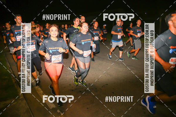 Buy your photos of the eventHalloween Run on Fotop