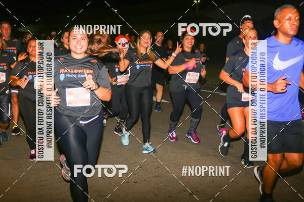 Buy your photos of the eventHalloween Run on Fotop
