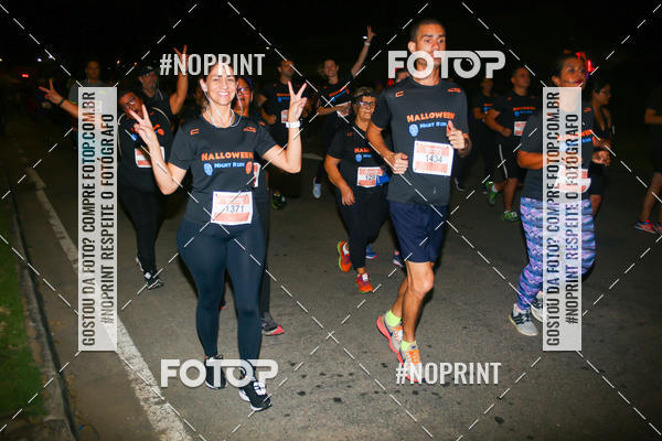 Buy your photos of the eventHalloween Run on Fotop