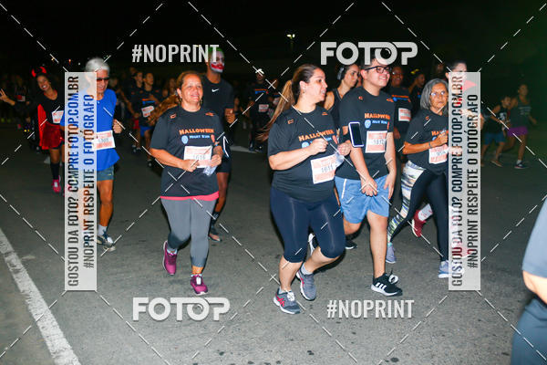 Buy your photos of the eventHalloween Run on Fotop