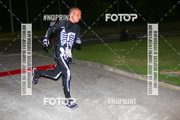 Buy your photos of the eventHalloween Run on Fotop
