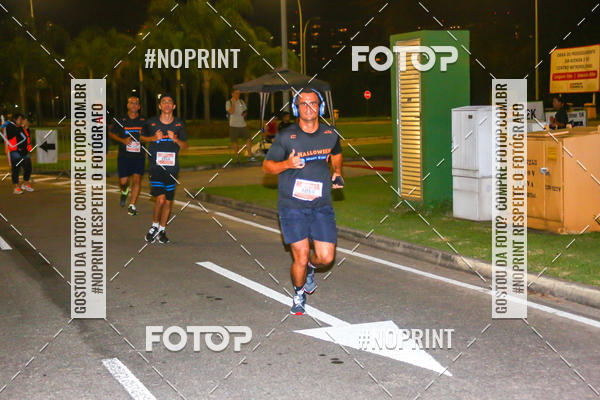 Buy your photos of the eventHalloween Run on Fotop