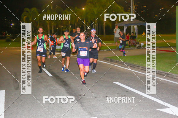 Buy your photos of the eventHalloween Run on Fotop
