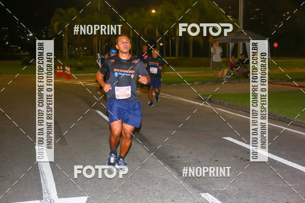 Buy your photos of the eventHalloween Run on Fotop