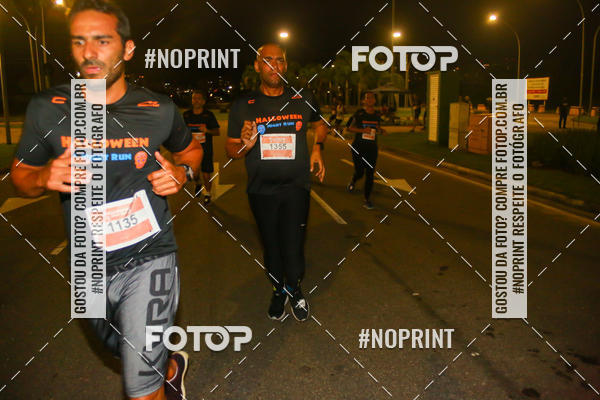 Buy your photos of the eventHalloween Run on Fotop