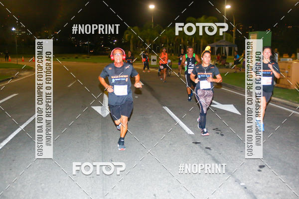 Buy your photos of the eventHalloween Run on Fotop