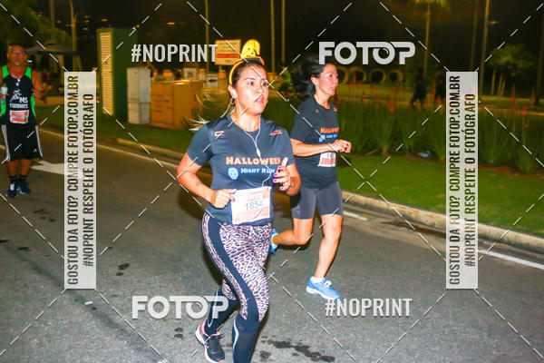 Buy your photos of the eventHalloween Run on Fotop