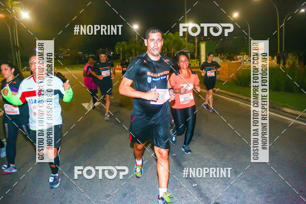 Buy your photos of the eventHalloween Run on Fotop